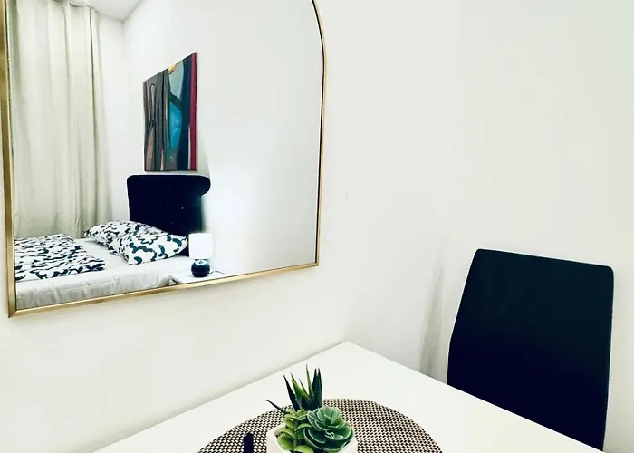 Apartment Elegant 5-bedroom Near Kaufpark Alterlaa *