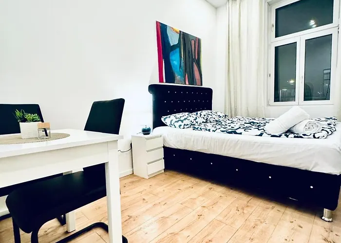 Apartment Elegant 5-bedroom Near Kaufpark Alterlaa