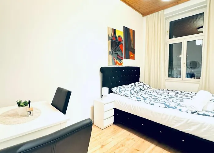 Apartment Elegant 5-bedroom Near Kaufpark Alterlaa Vienna