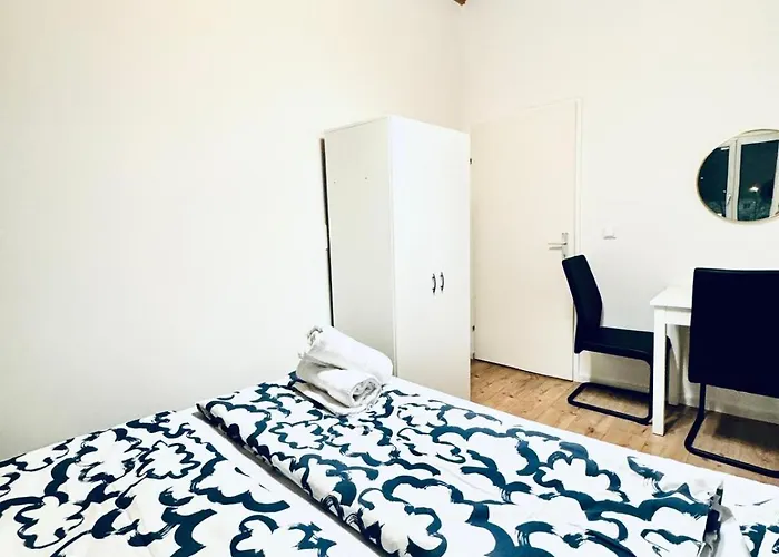Apartment Elegant 5-bedroom Near Kaufpark Alterlaa *