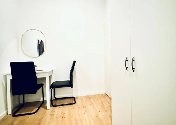 Apartment Elegant 5-bedroom Near Kaufpark Alterlaa *