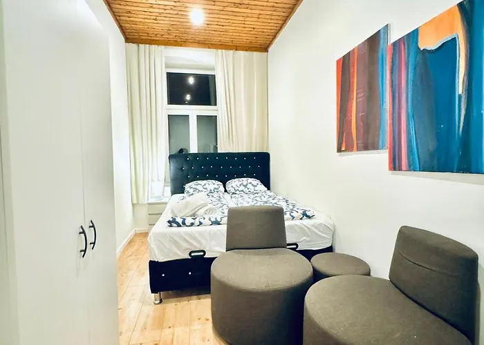 Apartment Elegant 5-bedroom Near Kaufpark Alterlaa
